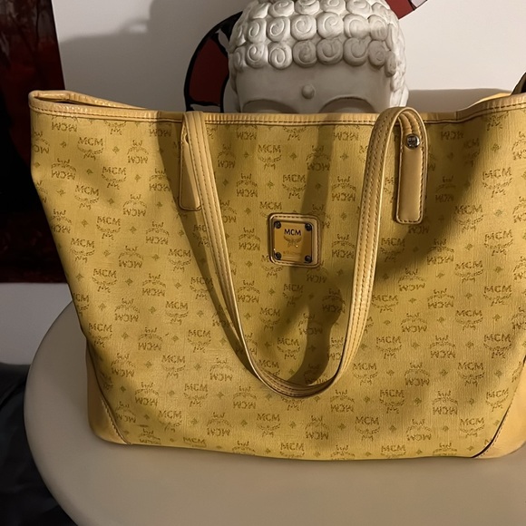 MCM tote - Picture 12 of 12